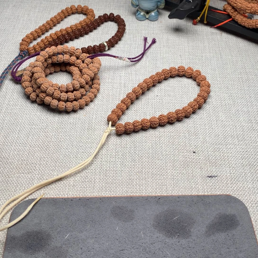 金刚菩提吊坠读****有老树王