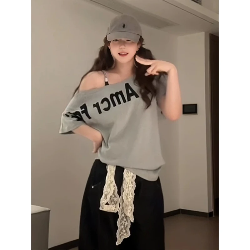 美式复古辣妹斜肩短袖女夏季字母印花灰色t恤宽松休闲露肩上衣ins