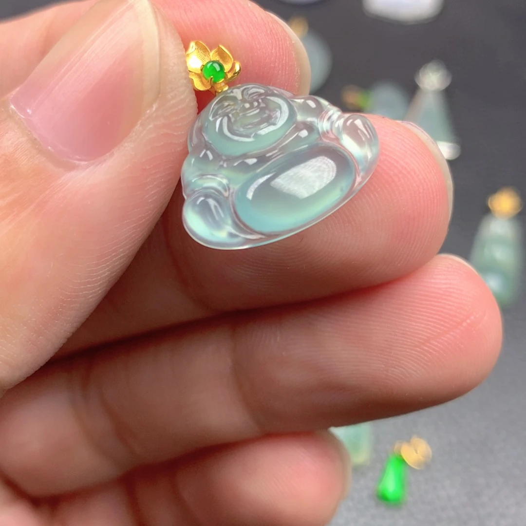 【闪购商品】颈饰18K金镶嵌翡翠翡翠