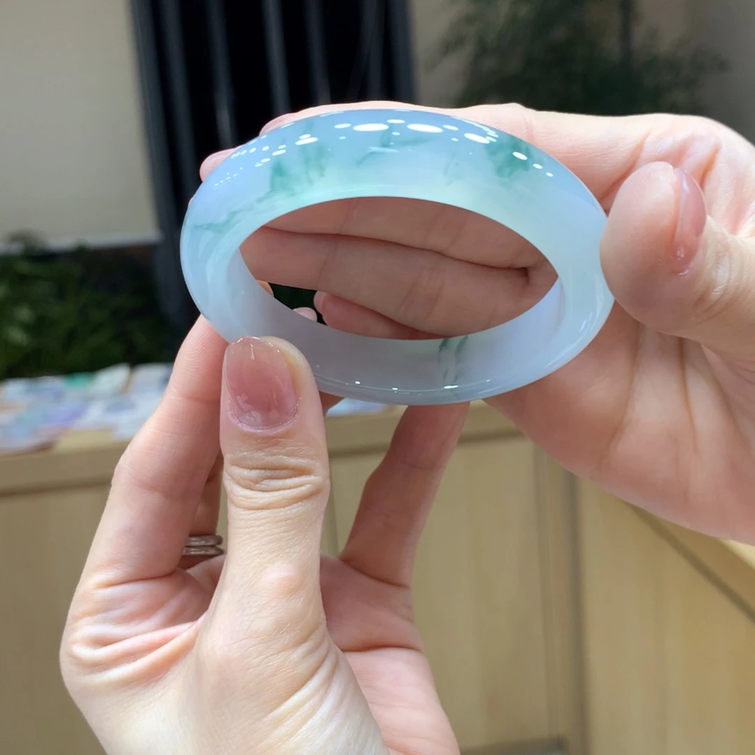 未镶嵌手镯翡翠小****i不退不换