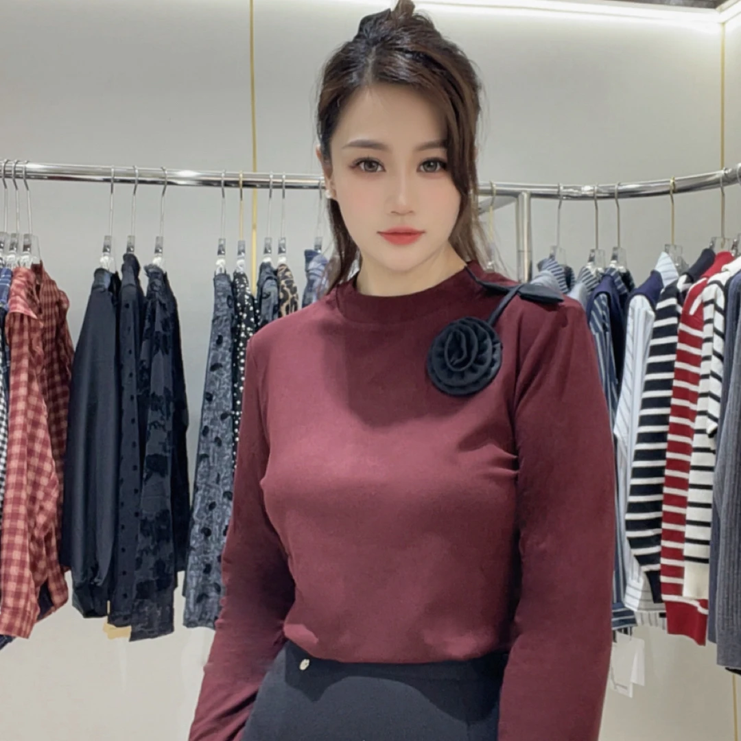 高品质欧货圆领立体玫瑰上衣