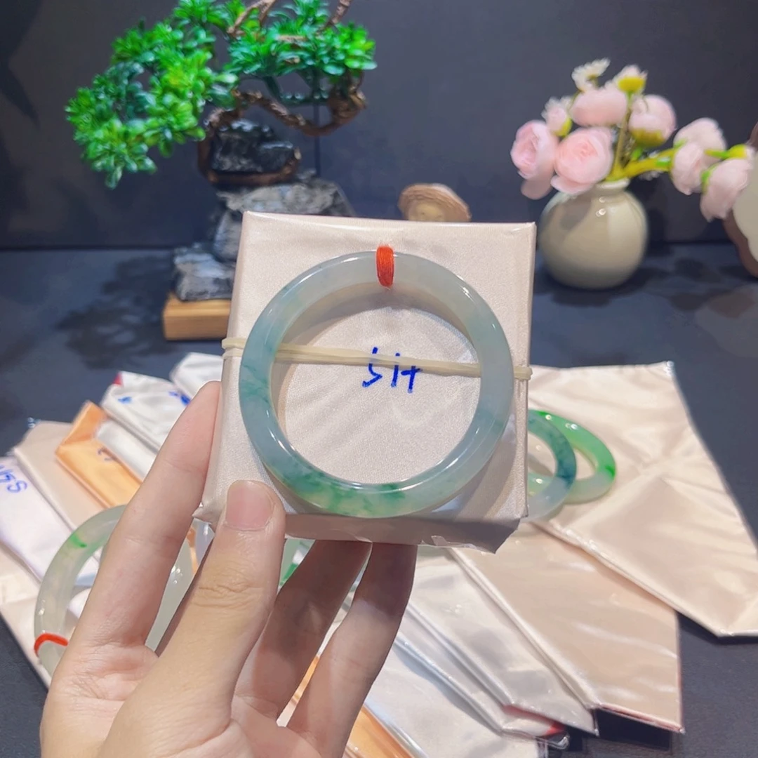 翡翠手镯未镶嵌翡翠手镯51圈口