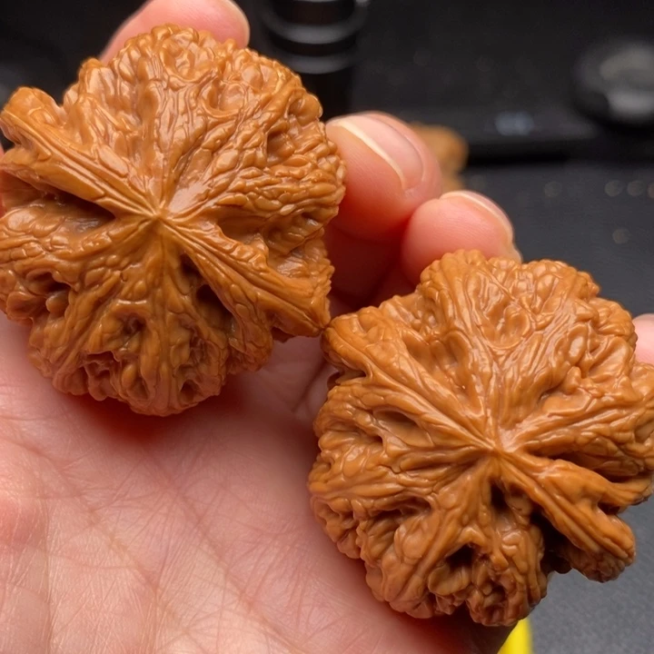 卧***天文玩核桃吊坠粗筋42