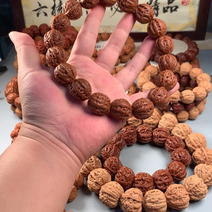 文玩核桃吊坠蚂蚁手持
