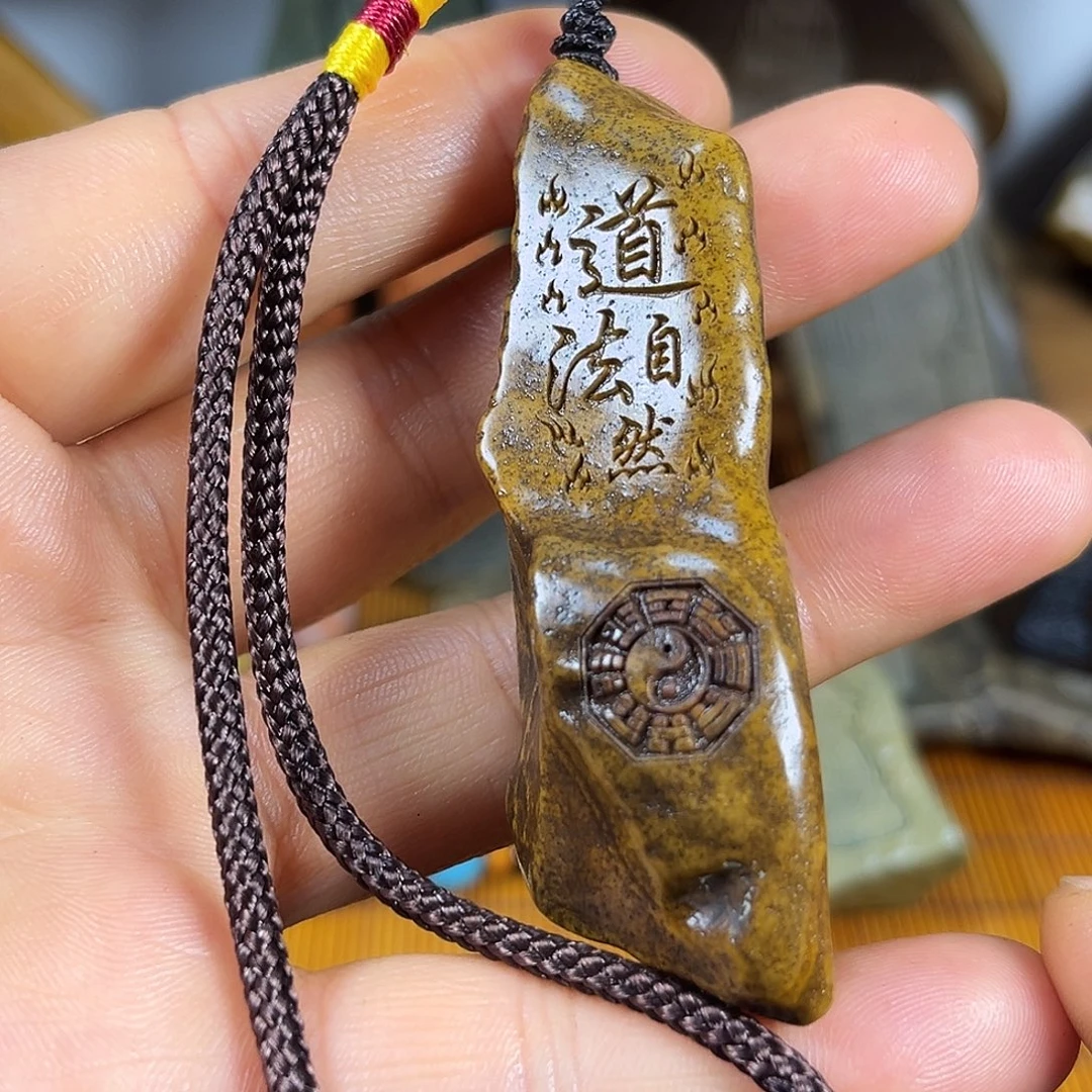 新疆戈壁石原石雕刻