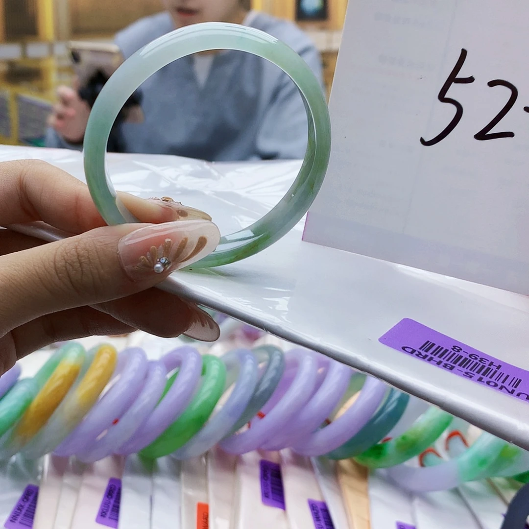 翡翠未镶嵌手镯gfff