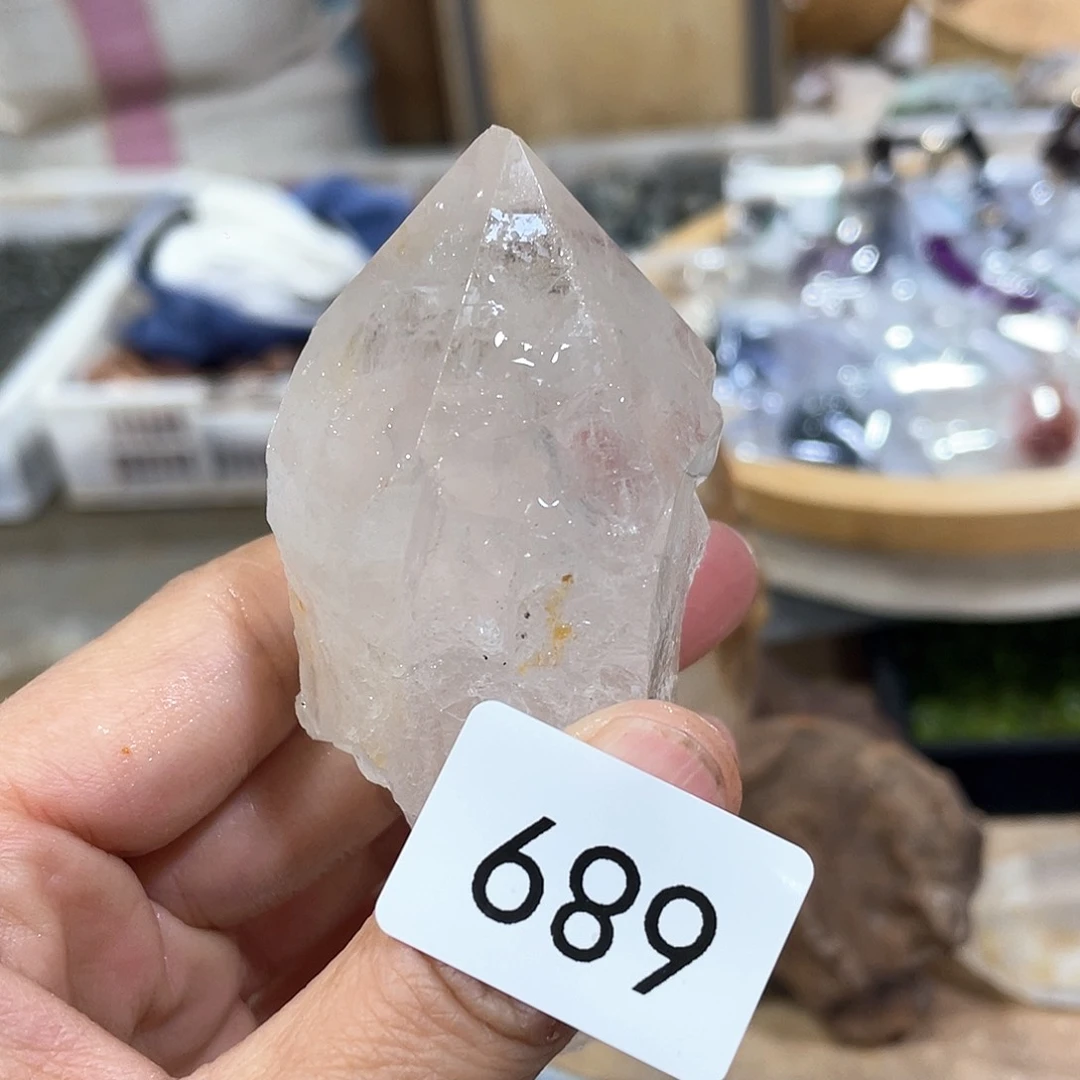 水晶摆件……未镶嵌