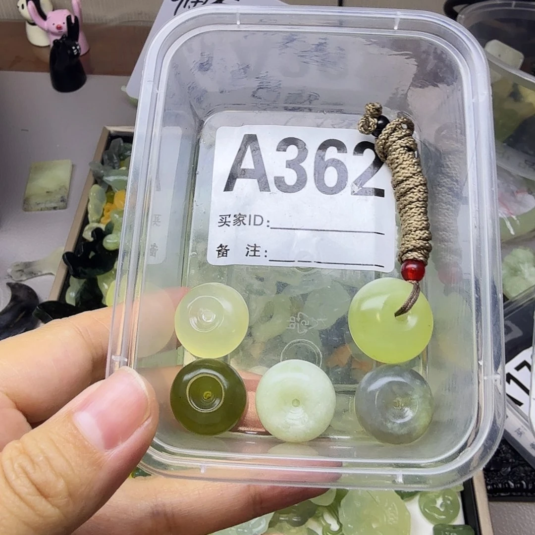 蛇纹石玉合金颈饰