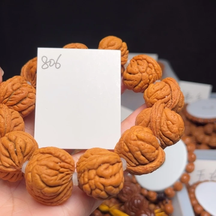 自***人桃核吊坠矮霸26左右12颗