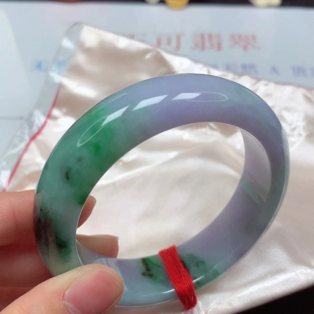 翡翠未镶嵌手镯细腻春带彩飘花轮胎5556