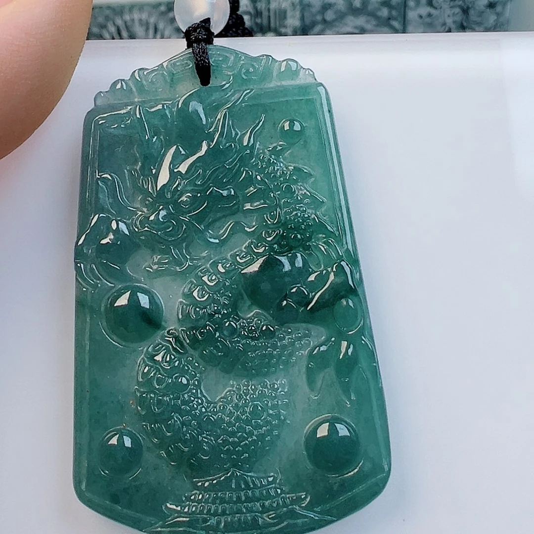翡翠未镶嵌颈饰111