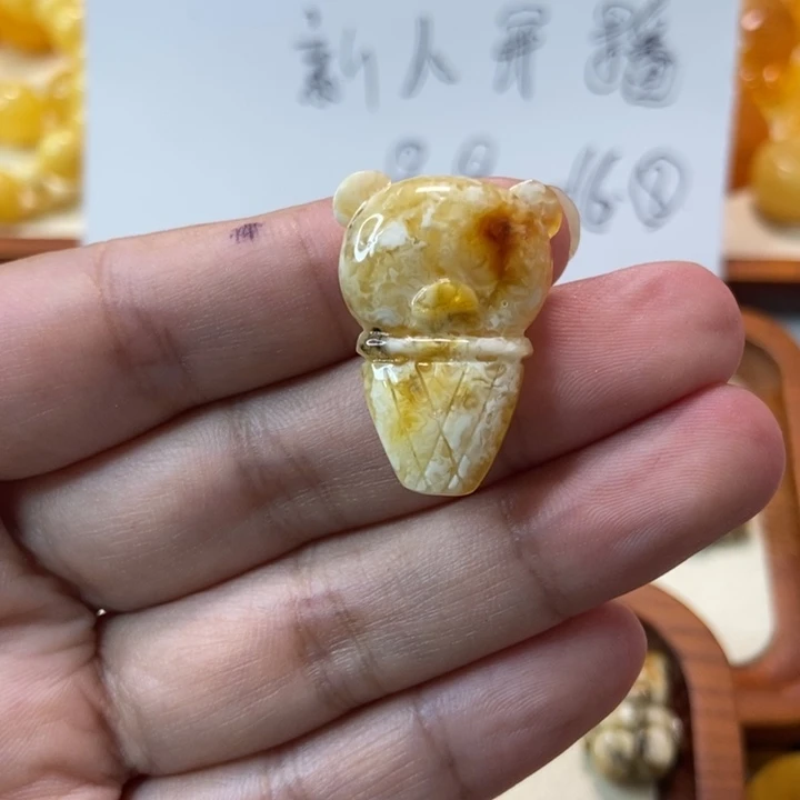 琥珀未镶嵌珠宝奇石