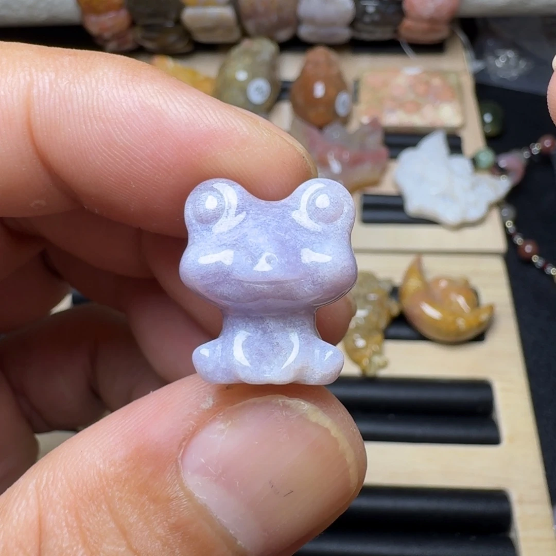 未镶嵌纯天然色有机玉石保真色硅化玉