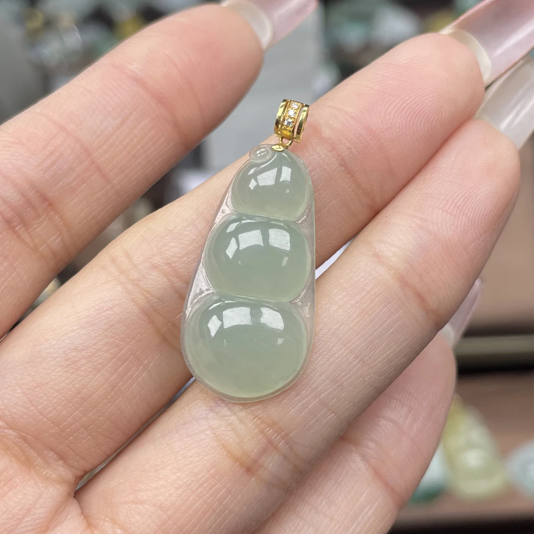 于于珠宝-天然A货缅甸翡翠冰胶豆子福豆吊坠首饰27.1×14.1×4.7mm
