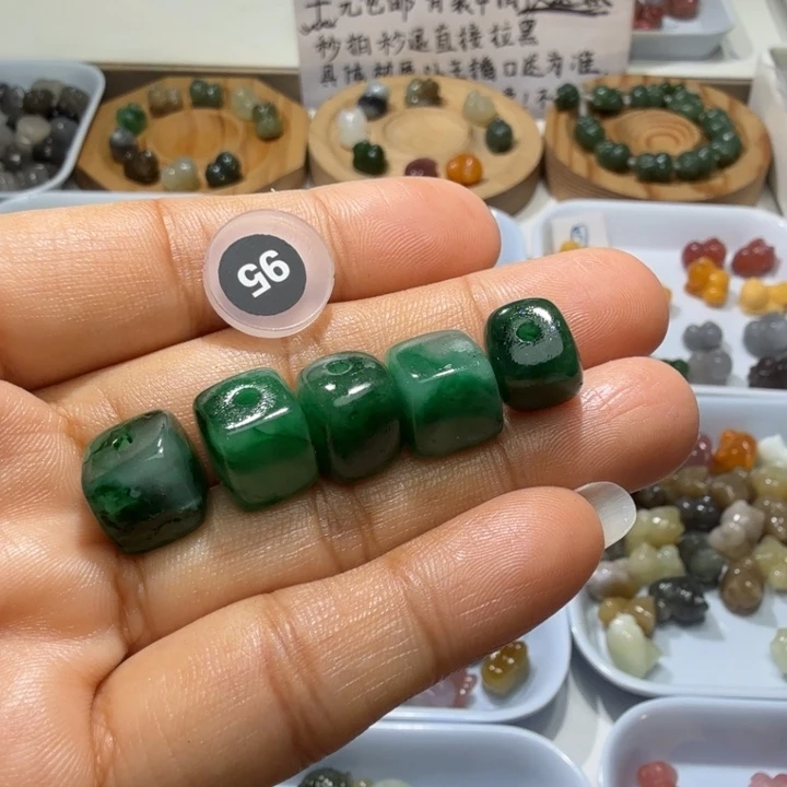 和田玉未镶嵌珠宝奇石