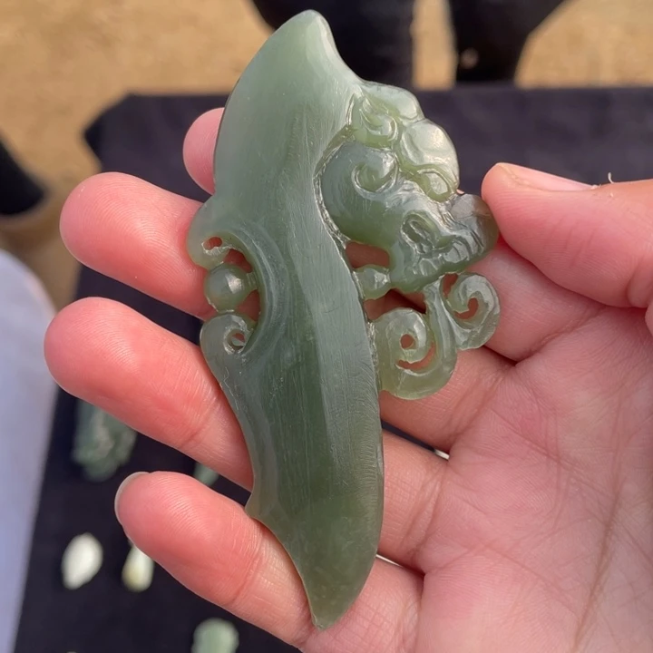 和田玉未镶嵌挂件