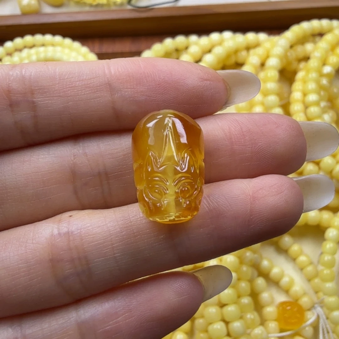 琥珀颈饰未镶嵌琥珀蜜蜡