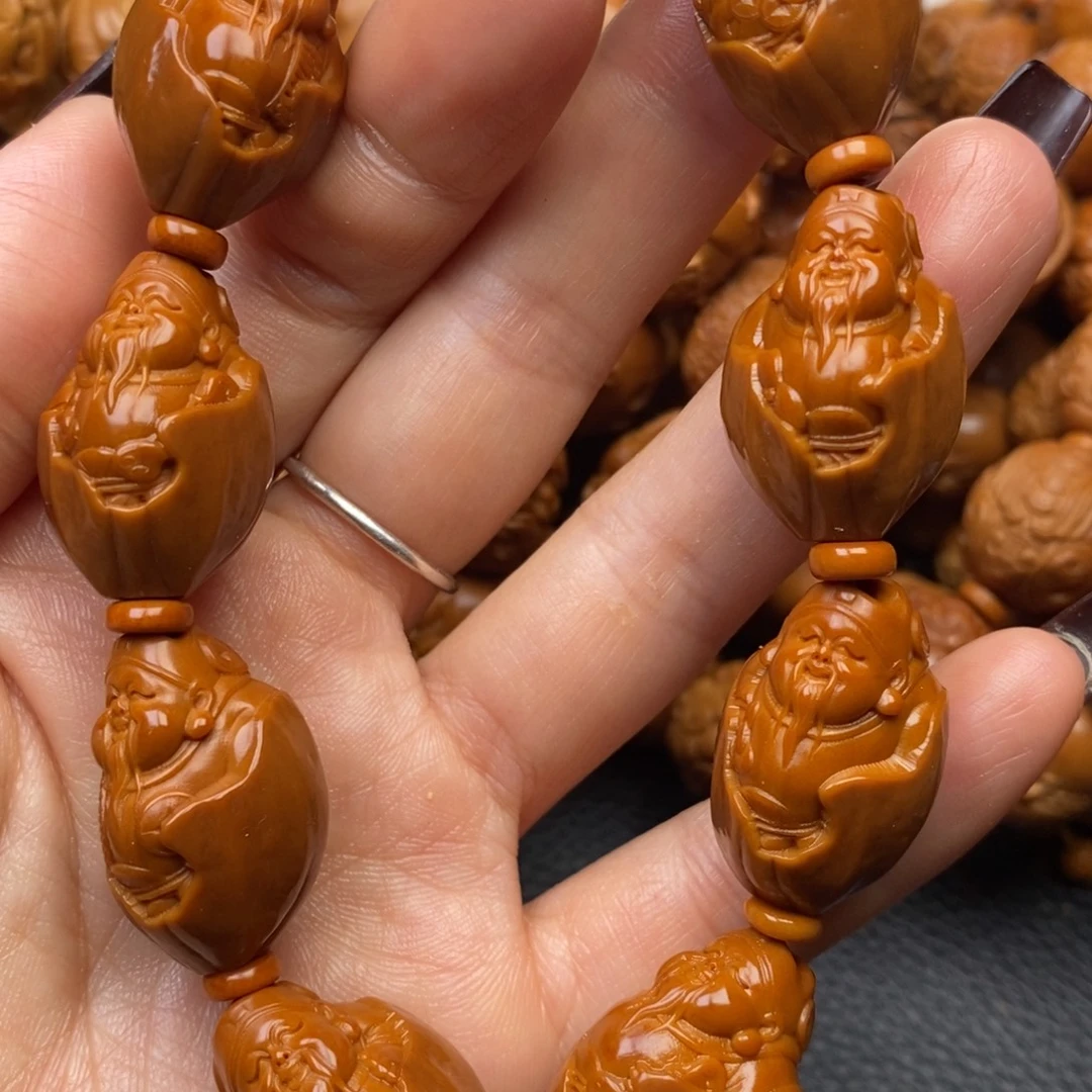 橄榄核手串包衣财神