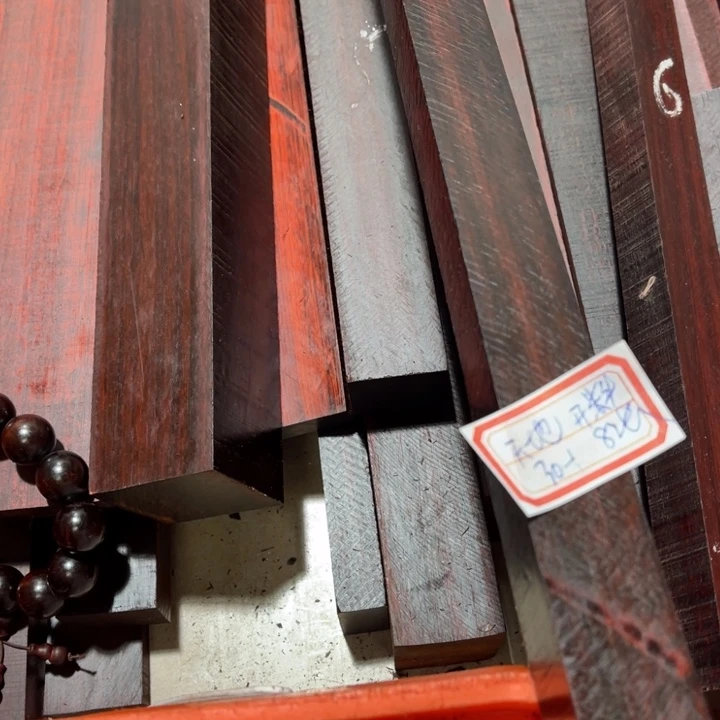 紫檀木类端景台天****)