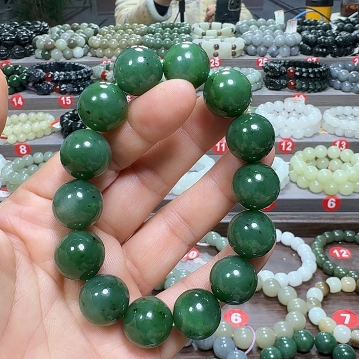 未镶嵌手链和田玉（碧玉）卡16