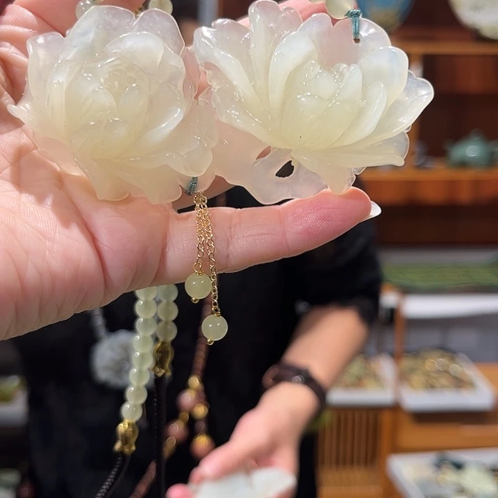 未镶嵌岫玉毛衣链