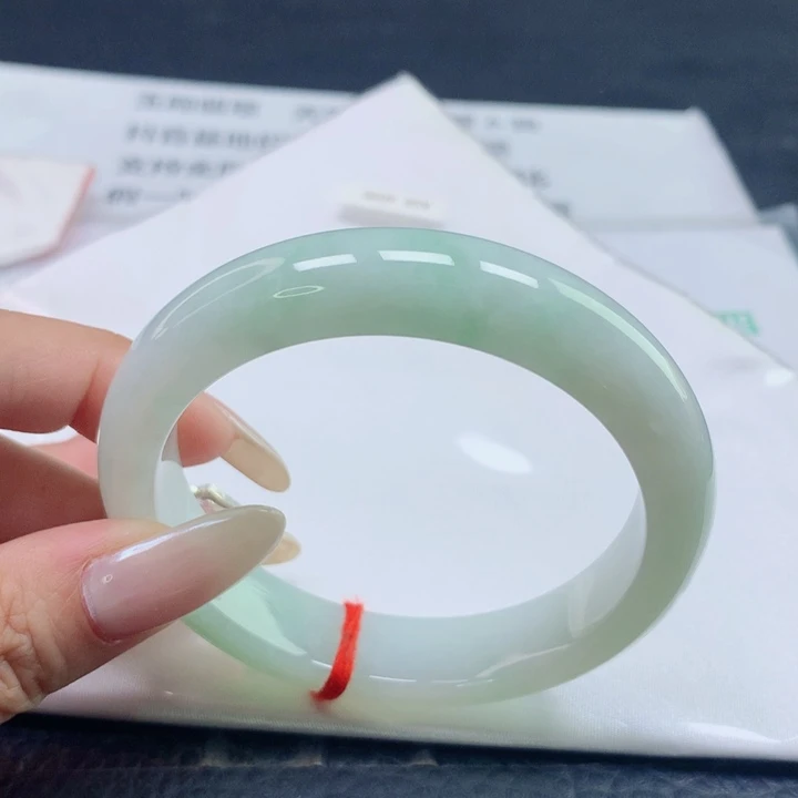 翡翠未镶嵌手镯5758