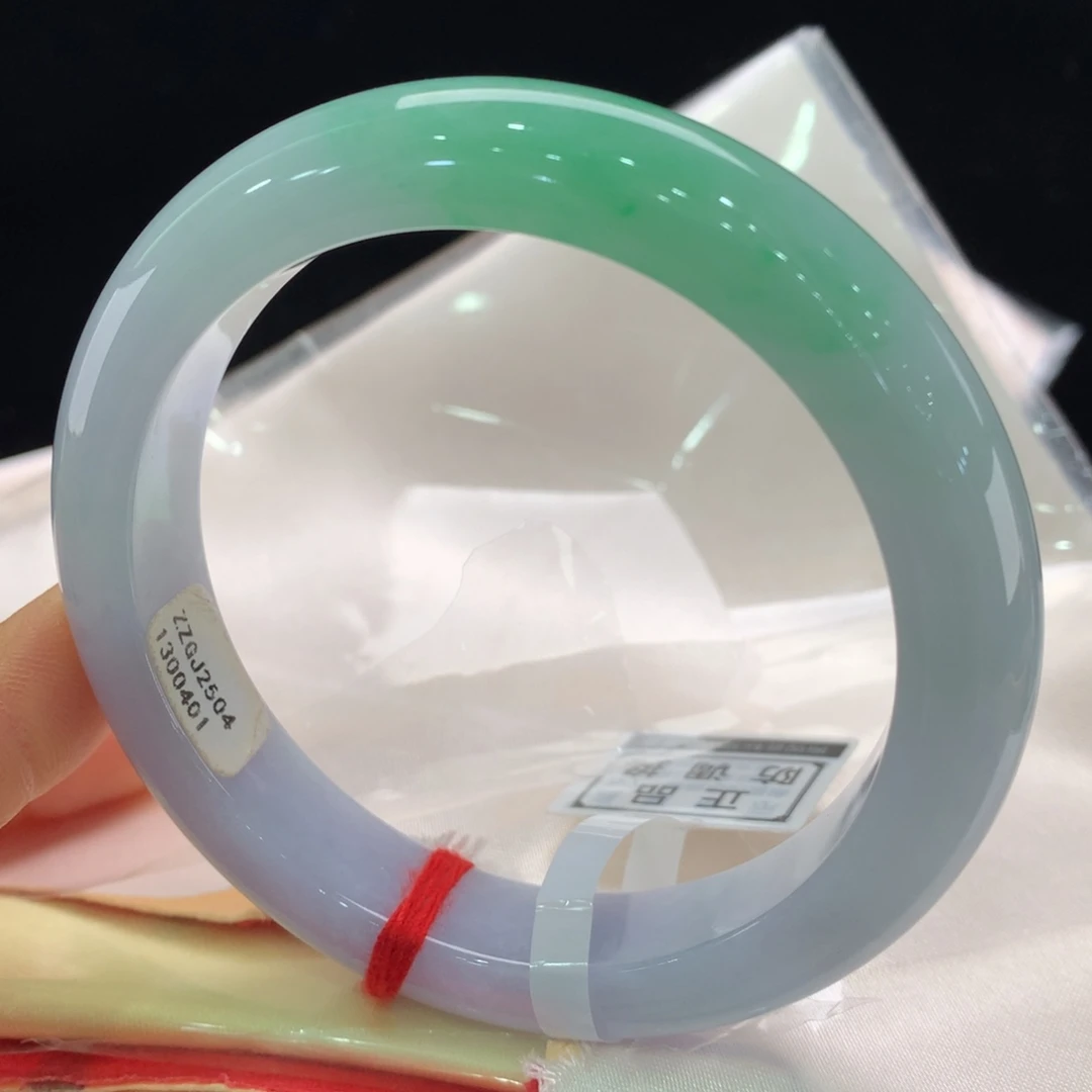 翡翠未镶嵌手镯0401