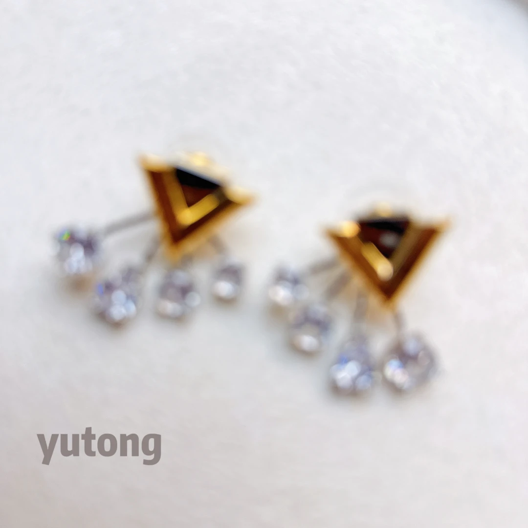 铜合金锆石耳饰 【雨桐轻奢饰品】设计款耳环YT02033