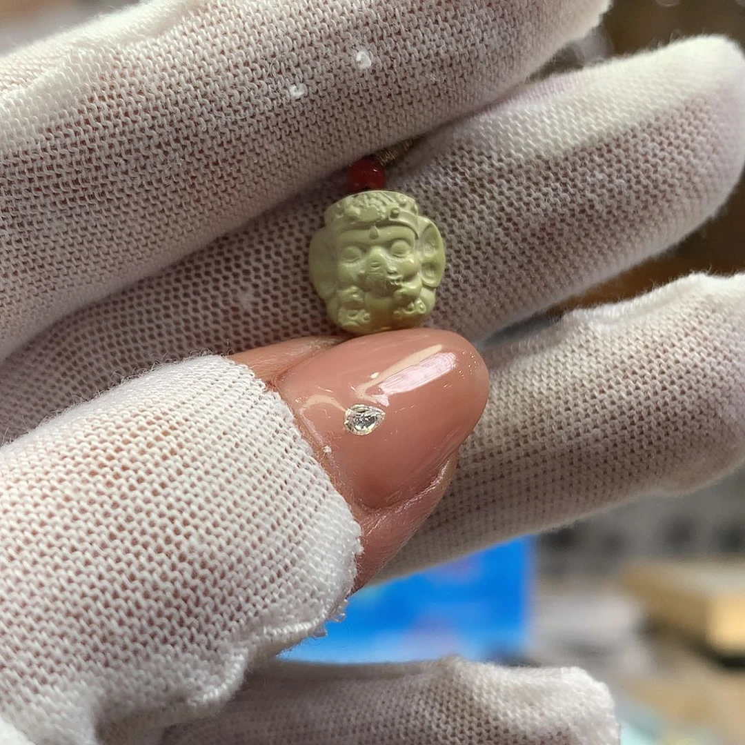 绿松石未镶嵌挂件