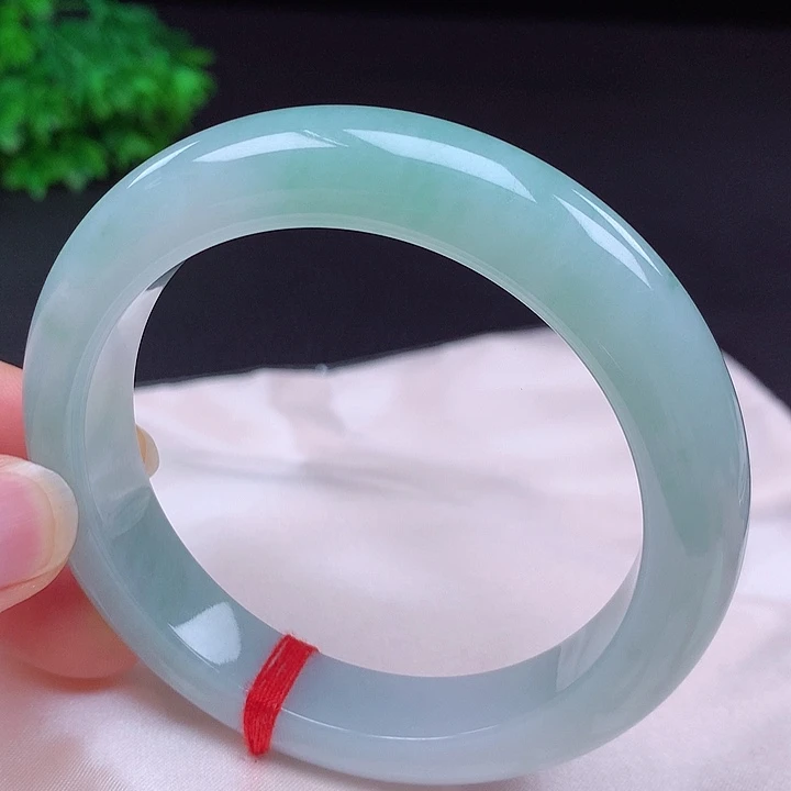 翡翠未镶嵌手镯681808