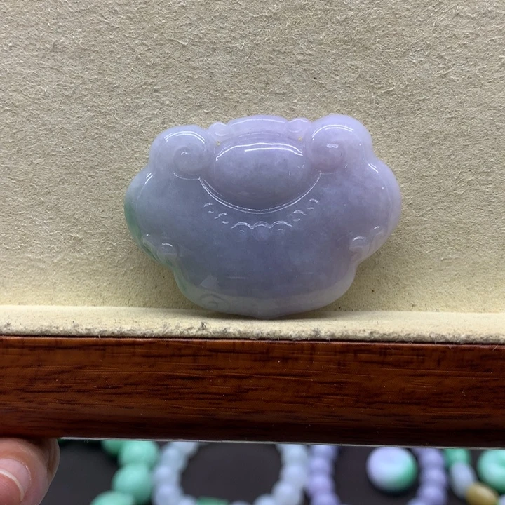 吊坠(赠链)未镶嵌翡翠