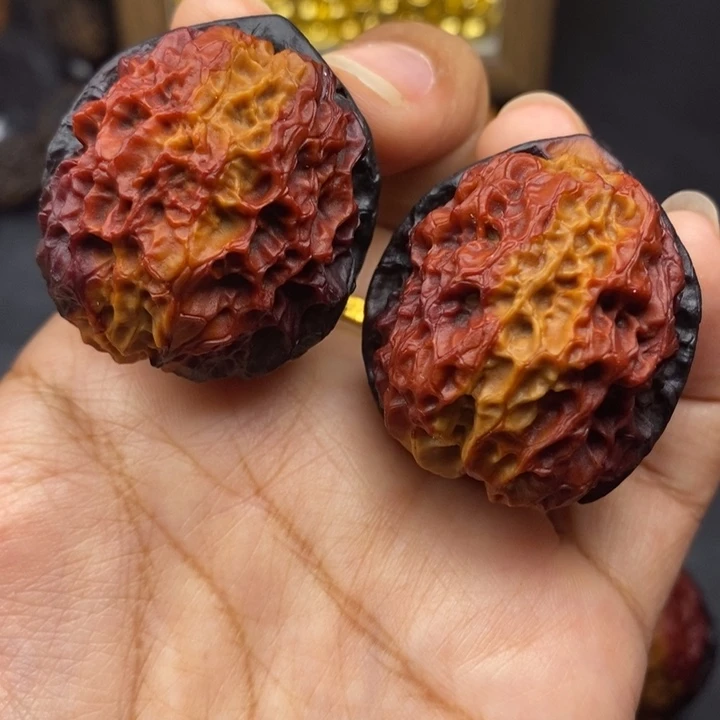 把件文玩核桃40尺珊瑚绣球