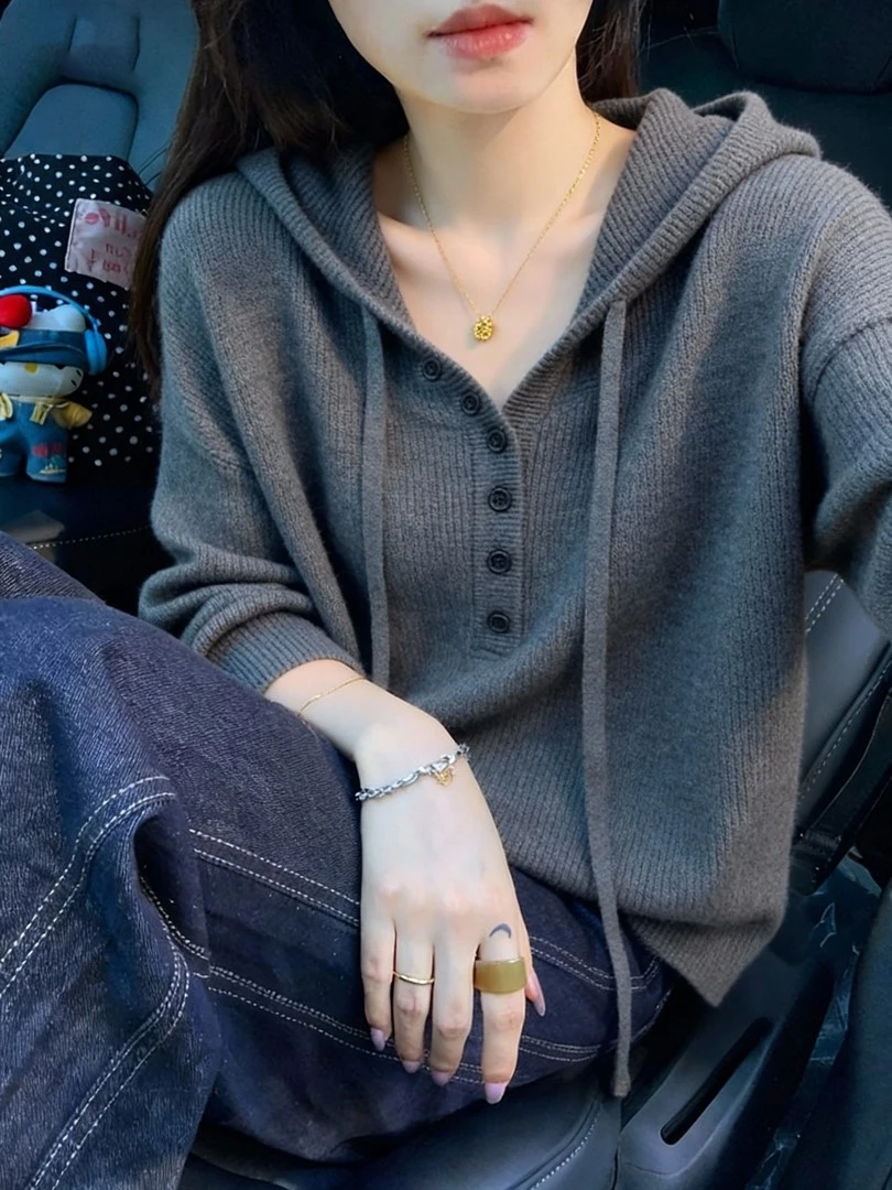 欧货超好看格雷系连帽针织秋冬长袖宽松纽扣显瘦百搭气质慵懒毛衣