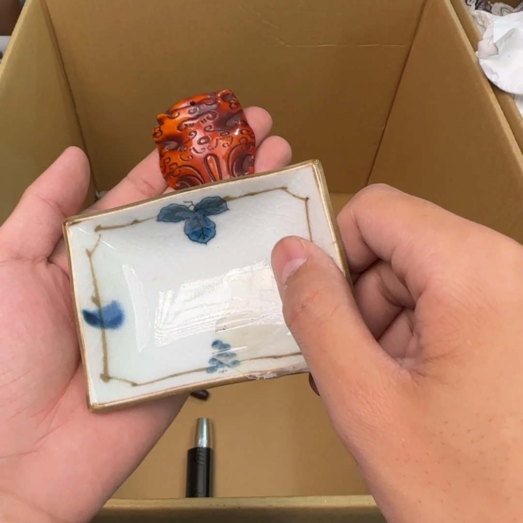 绿泥陶瓷孤品单件车里拍