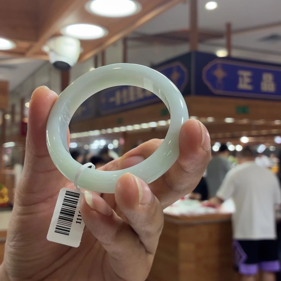 翡翠未镶嵌手镯手镯