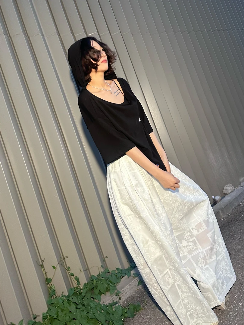 韩国高端刺绣个性休闲宽松裤方格刚柔并济