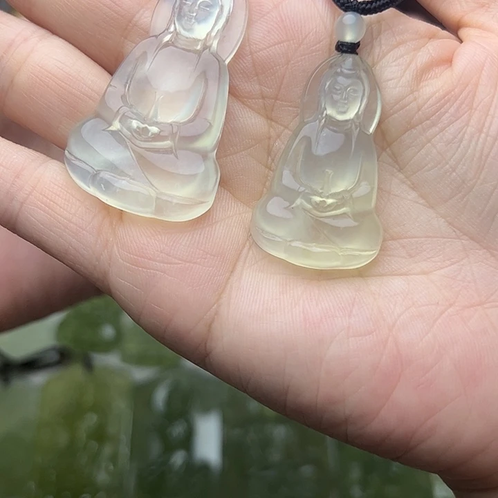 合金蛇纹石玉颈饰