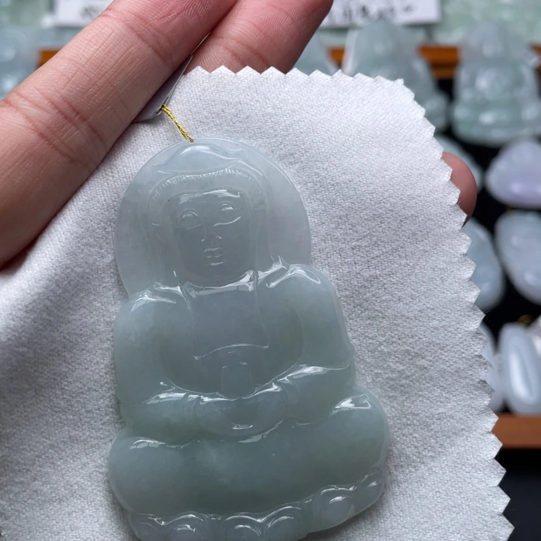 颈饰未镶嵌翡翠观音