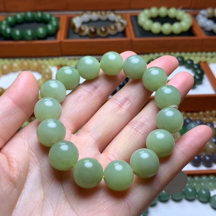 和田玉手串未镶嵌
