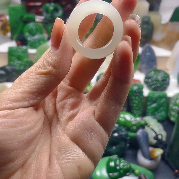 未镶嵌和田玉珠宝半成品
