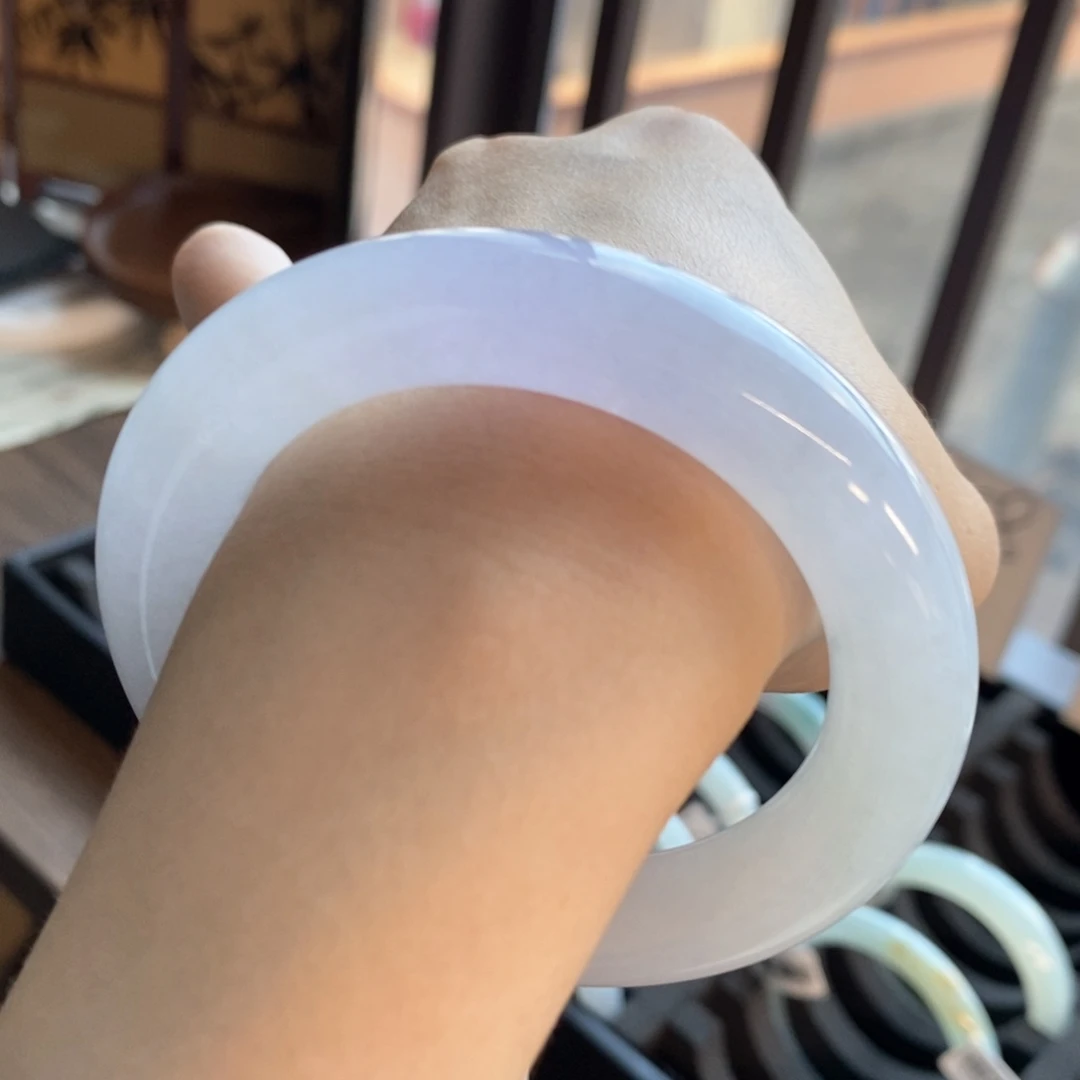 翡翠未镶嵌手镯胖圆55.6