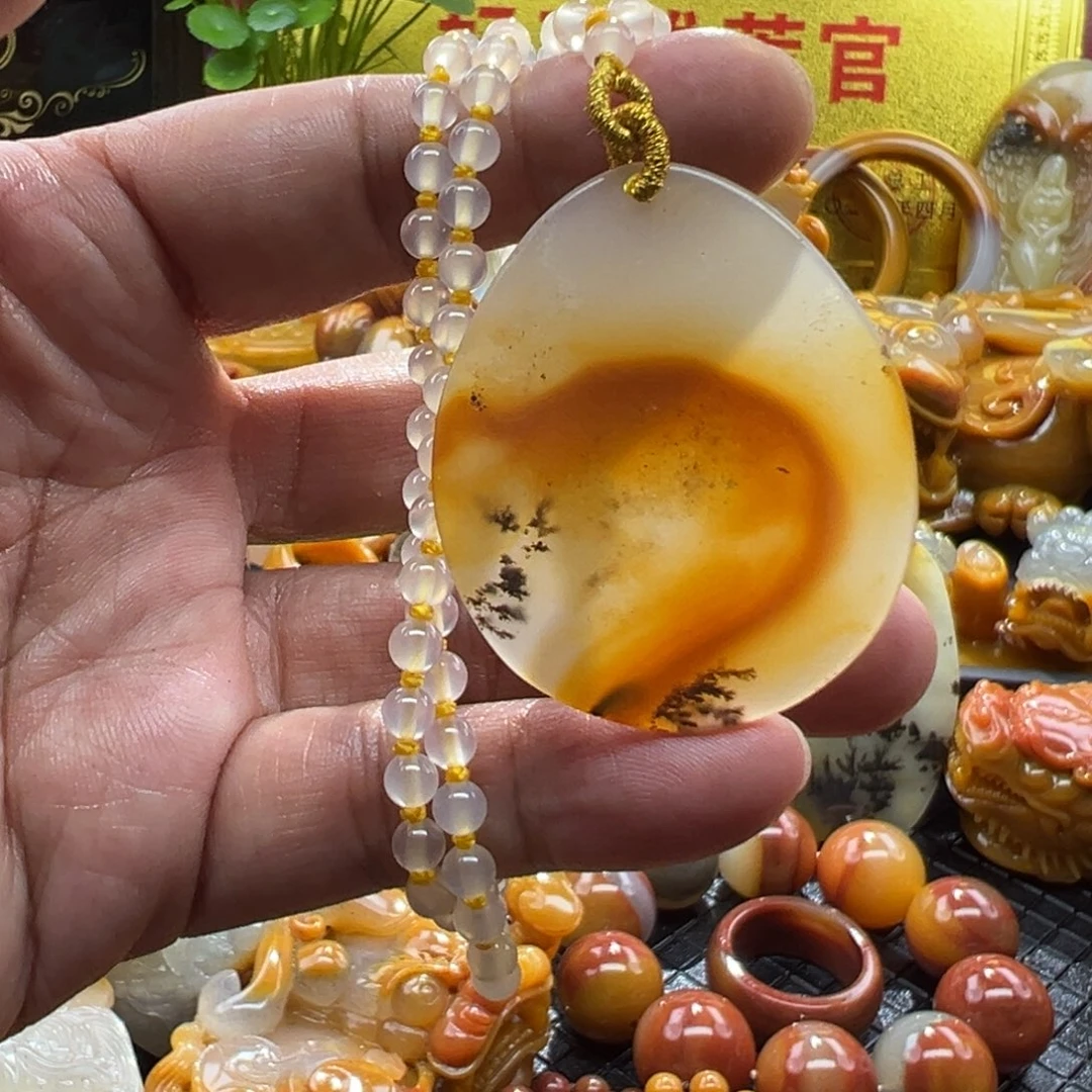 石英质玉未镶嵌颈饰