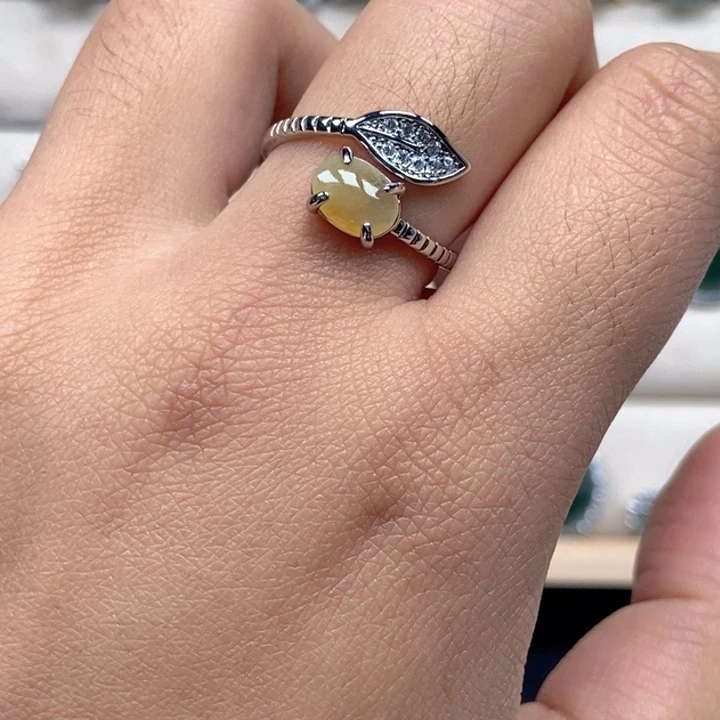 翡翠未镶嵌戒指戒指