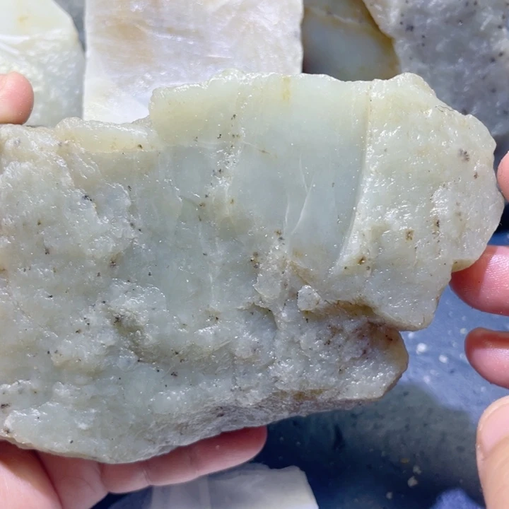 和田玉未镶嵌珠宝半成品