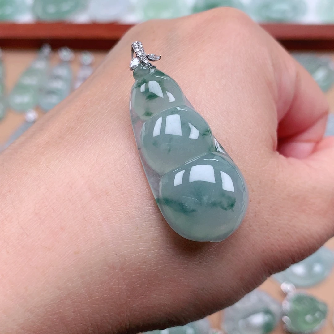 翡翠18K金镶嵌吊坠(不含链)厚7.3