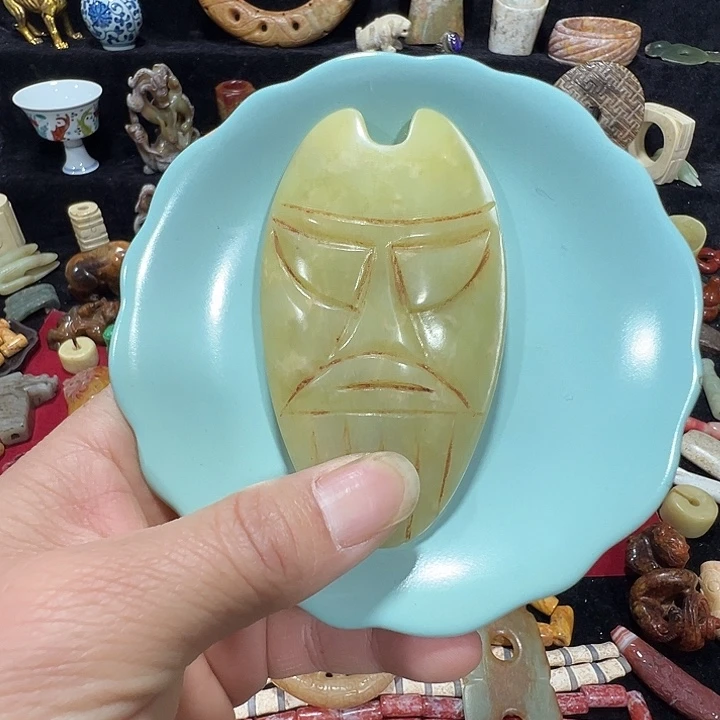 透闪石质玉未镶嵌挂件
