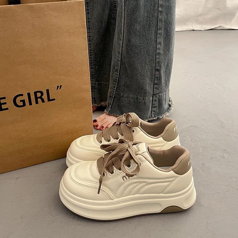 啄木鸟百搭厚底小白鞋女增高板鞋2025新款春秋学生休闲运动面包鞋
