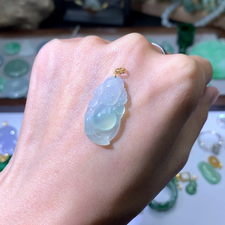 翡翠颈饰未镶嵌财爷