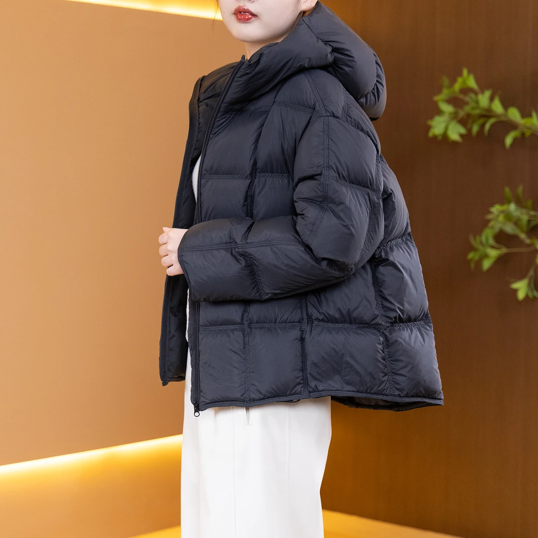 春天家 泡芙轻盈感 法柜小龟背设计90绒连帽女38F2 特