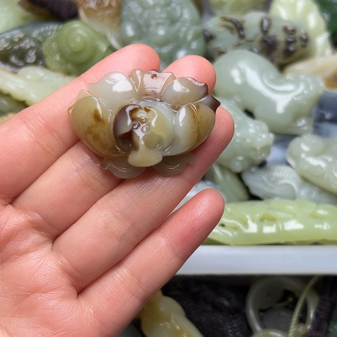 瑾***琅和田玉未镶嵌挂件